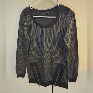 THML Black and Cream Chevron Sweater With Zippered Sides Womans Medium